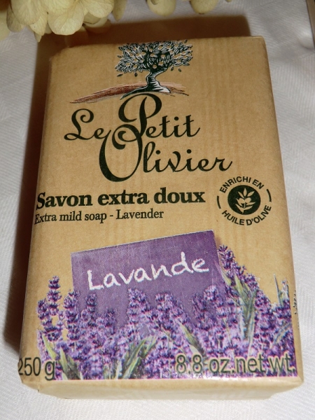 Le Petit Olivier 250 g Savon extra doux Lavande, Lavendel, Huile d'Olive extra mild mit Olivenöl